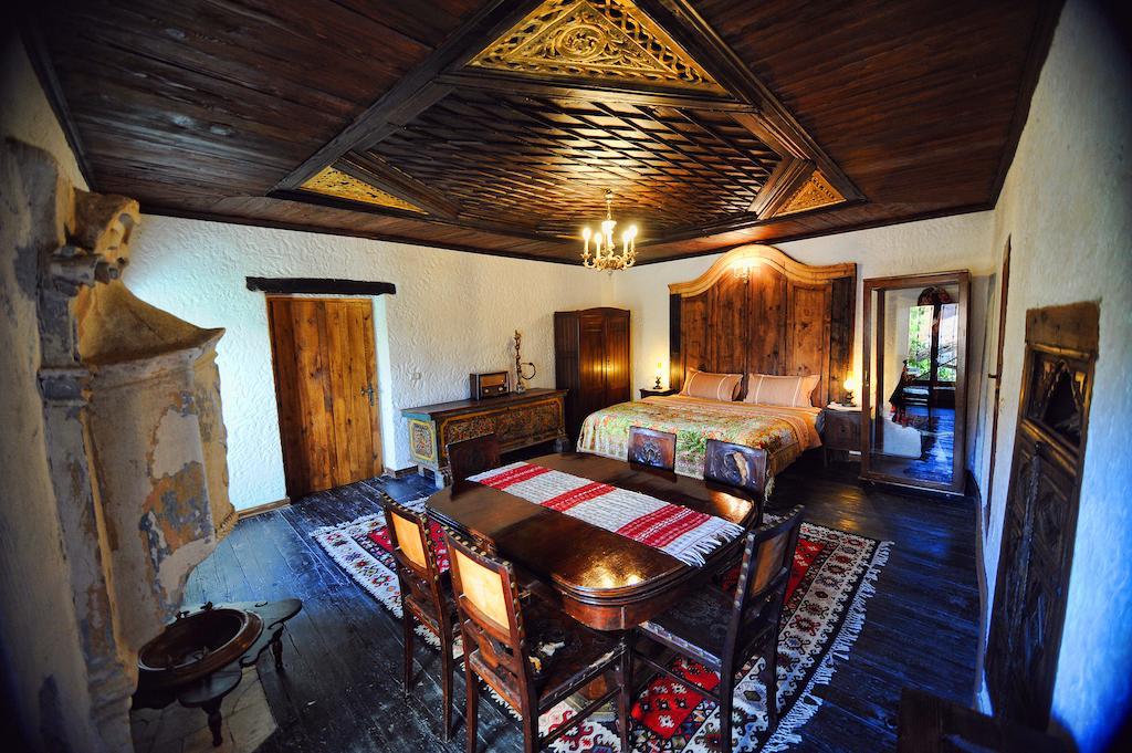 Hotel Tradita Shkoder Bagian luar foto
