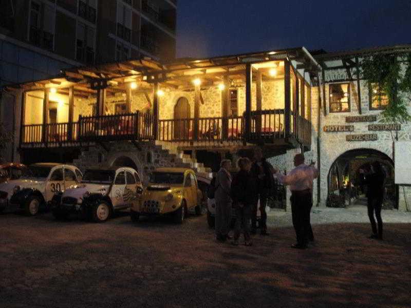 Hotel Tradita Shkoder Bagian luar foto