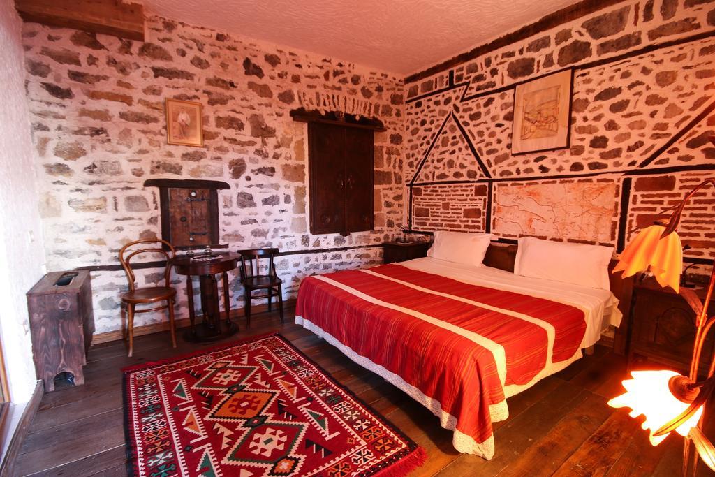 Hotel Tradita Shkoder Bagian luar foto