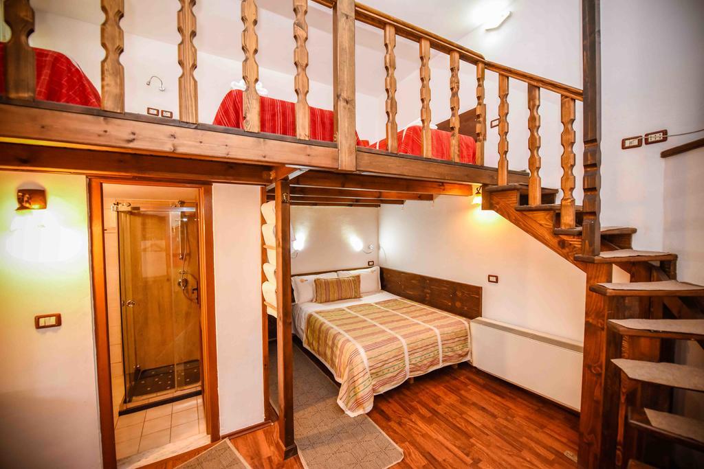 Hotel Tradita Shkoder Bagian luar foto