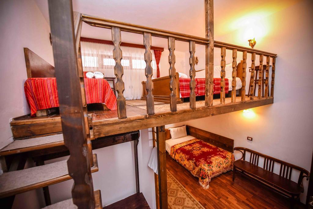 Hotel Tradita Shkoder Bagian luar foto