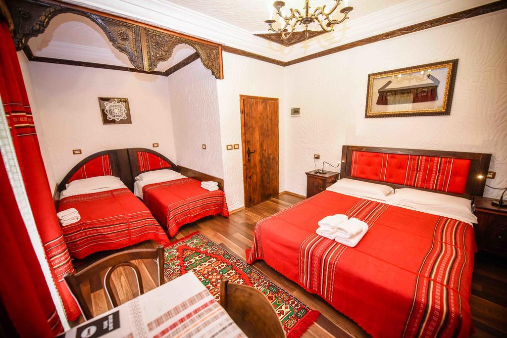 Hotel Tradita Shkoder Bagian luar foto