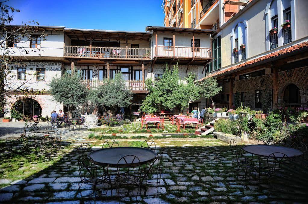 Hotel Tradita Shkoder Bagian luar foto